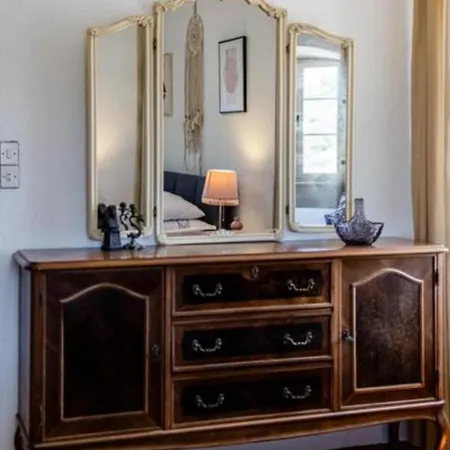 Nyaraló Bunica House